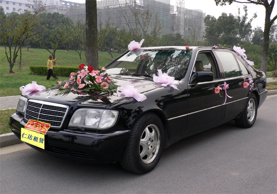 婚庆用车：奔驰